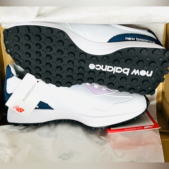 NEW BALANCE 327 RARE WOMEN Golf & Casual LEATHER Sneakers Shoes White size 6 10 - Picture 5 of 13